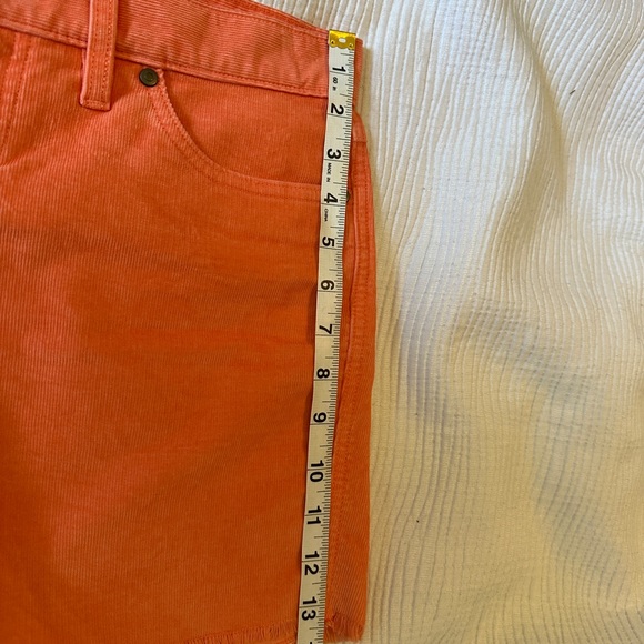 Carve design women short. - Picture 12 of 16